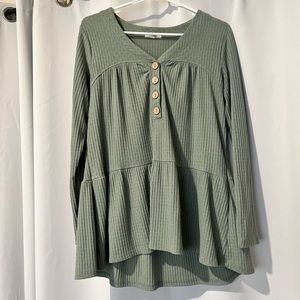 Maurices long-sleeve, tunic blouse. Sea foam green color. Size Medium.